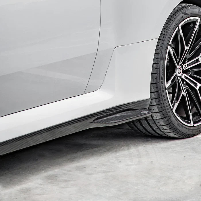 SooQoo BMW G87 M2 Side Skirts In Gloss Carbon Fibre