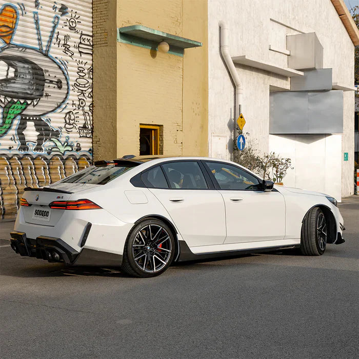 SooQoo BMW G90 & G99 M5 SQ-B Side Skirts In Gloss Carbon Fibre
