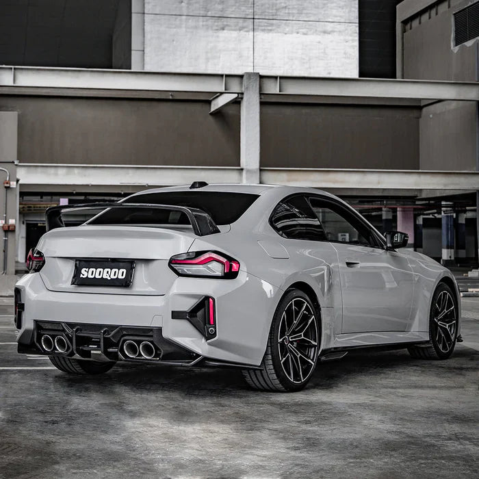 SooQoo BMW G87 M2 Side Skirts In Gloss Carbon Fibre