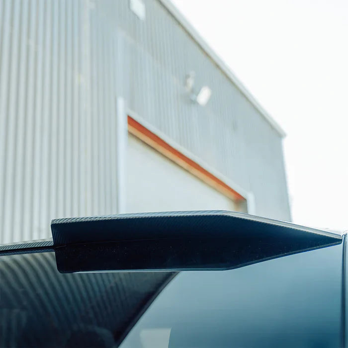 SooQoo BMW G90 M5 Upper Roof Spoiler In Gloss Carbon Fibre